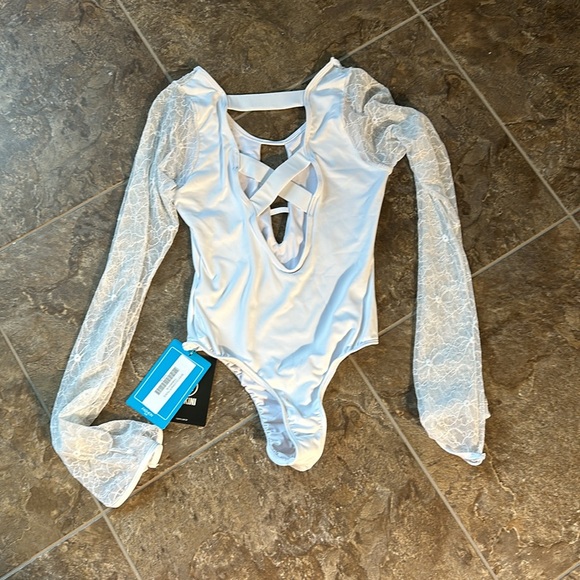 Hipkini White Body Suit - Picture 4 of 4